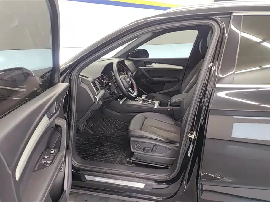 Audi Q5L 2020 Facelift 40 TFSI Honor Progressive фото 9