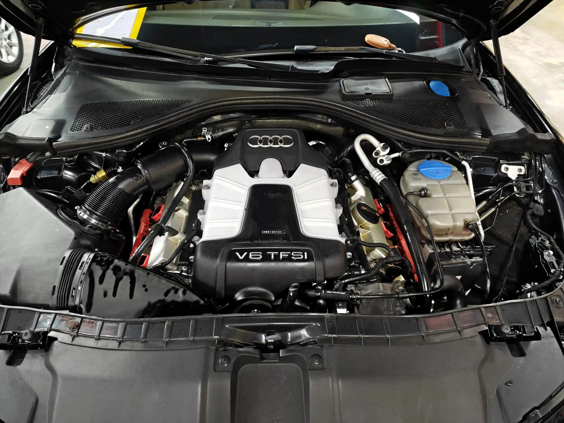 Фото 14 - Audi A6L