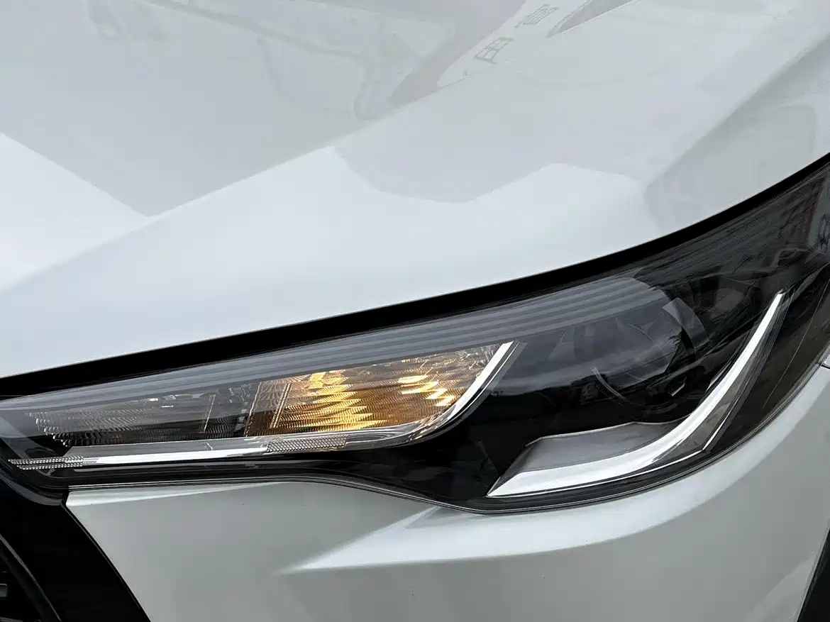 Toyota Corolla Cross 2024 2.0L Smart Hybrid Dual Engine Pioneer Edition фото 9