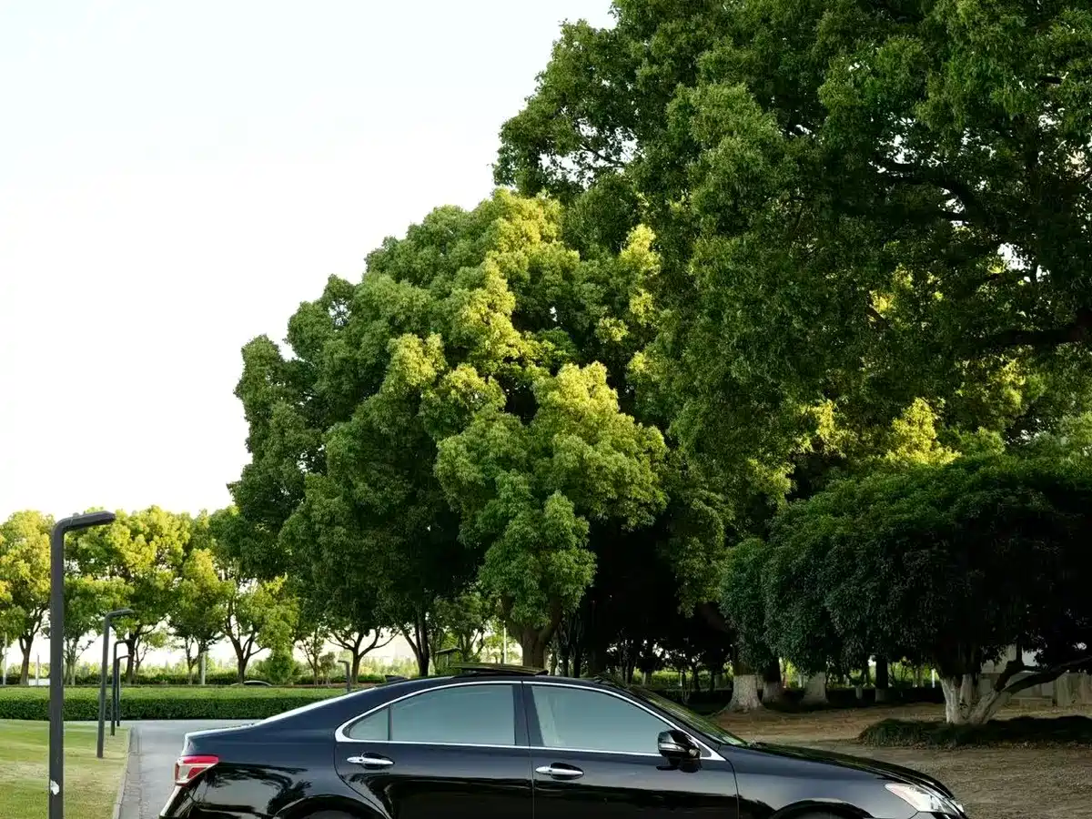 Lexus ES 2010 350 Luxury Edition фото 5