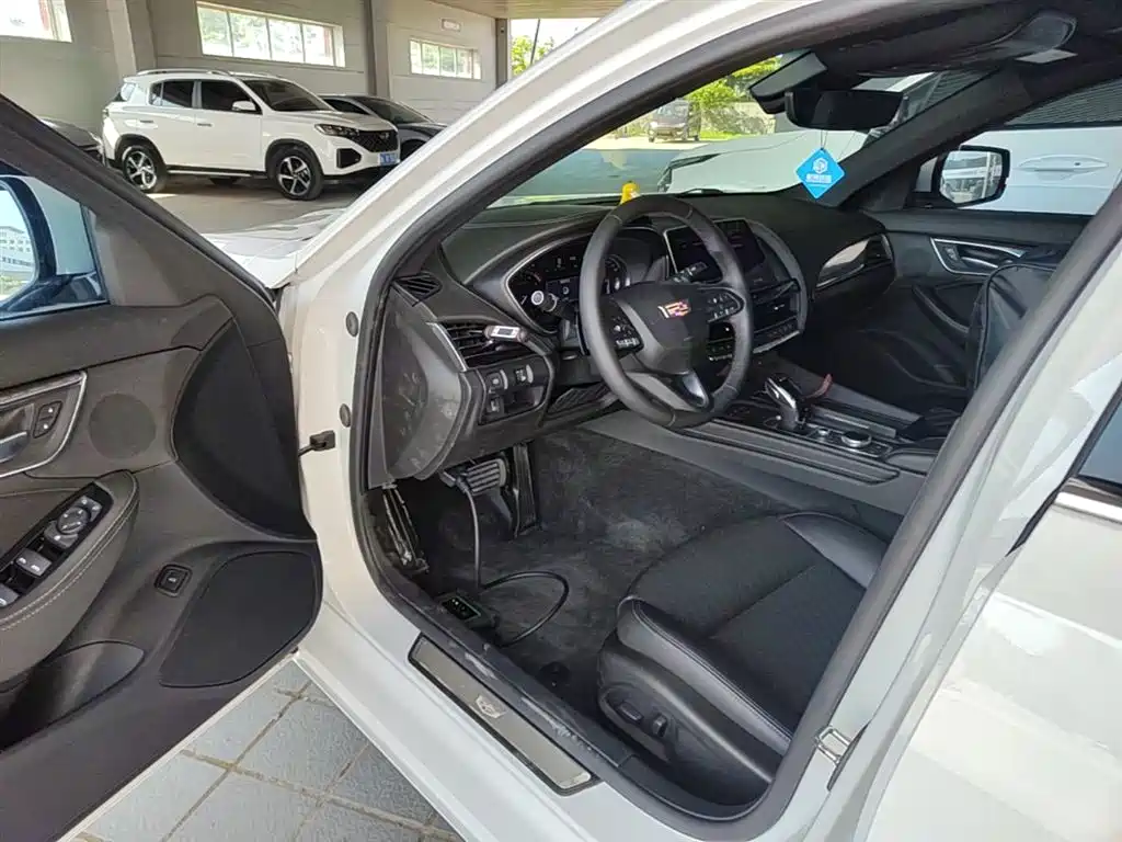 Cadillac CT5 2020 28T Technology Edition фото 16