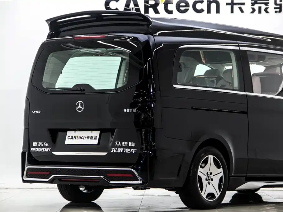 Mercedes-Benz Vito 2024 2.0T Business 8-Seater фото 8
