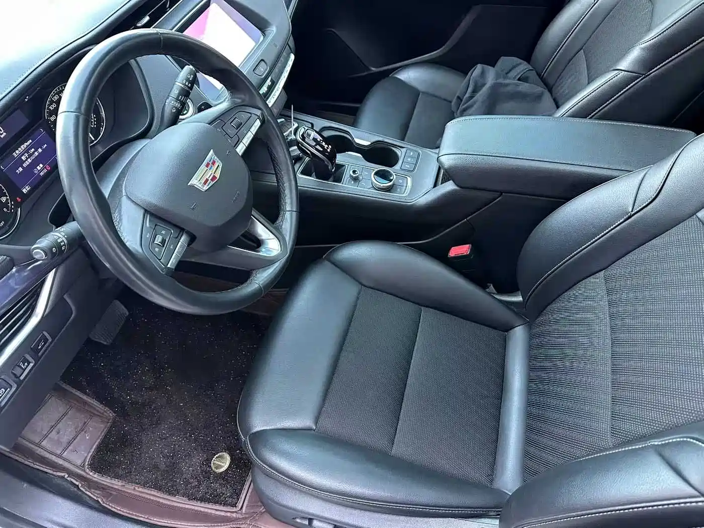 CADILLAC XT4