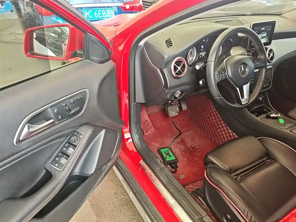 Mercedes-Benz GLA 2016 GLA 200 Fashion фото 16