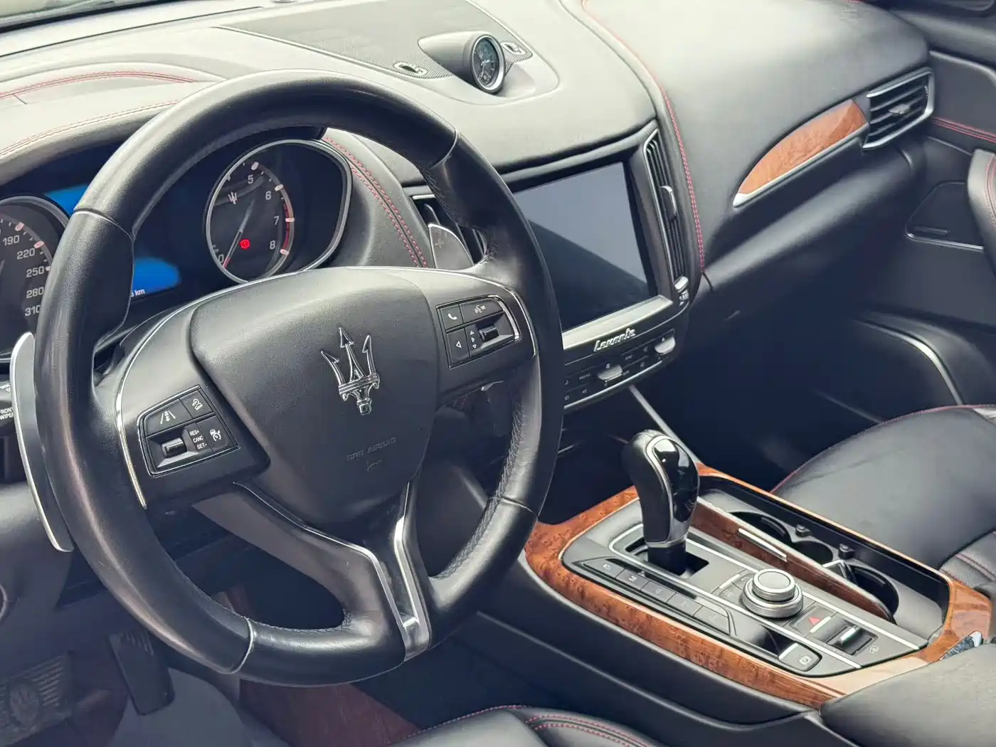 Maserati Levante 2017 2016 3.0T Standard