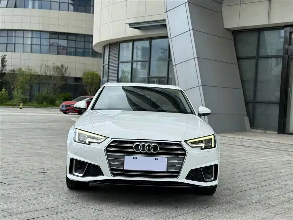 Audi A4L 2019 40 TFSI Fashion (China VI) фото 2