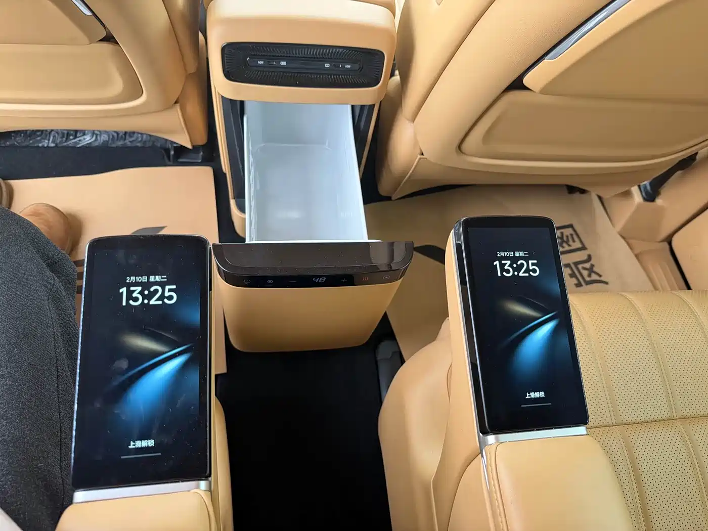 Voyah Auto Voyah Dreamer 2025 PHEV AWD Flagship Kunpeng Edition фото 13