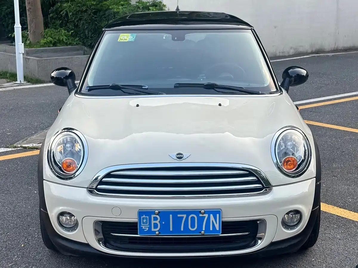 MINI MINI 2012 2011 1.6L COOPER Fun