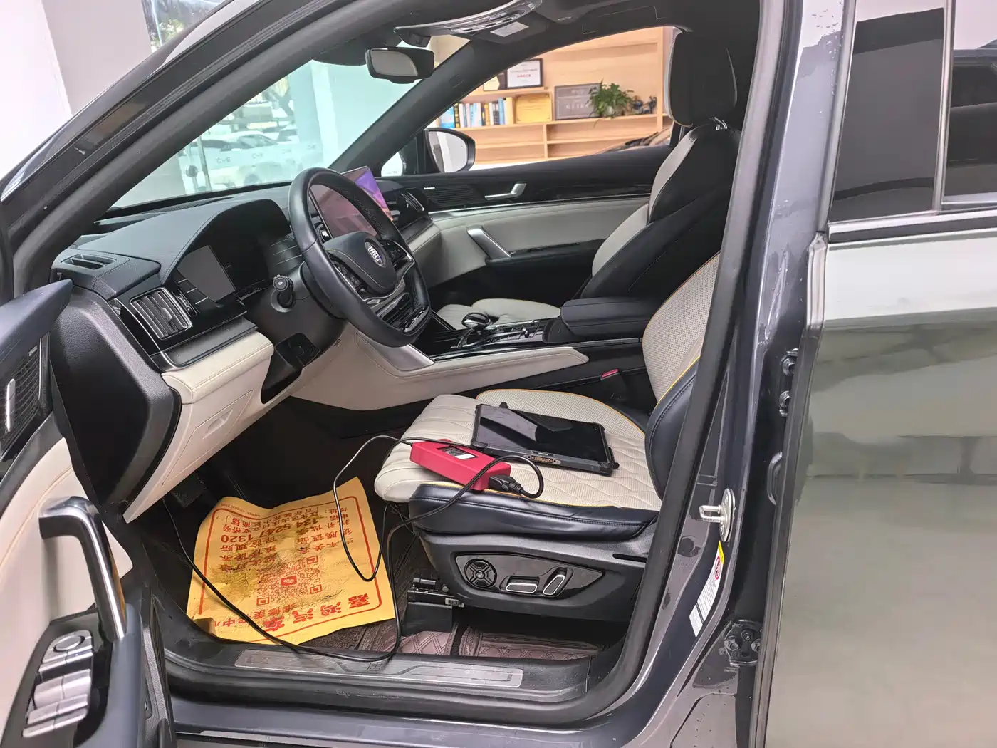 BYD Tang New Energy 2022 DM-p 215KM AWD Flagship фото 3