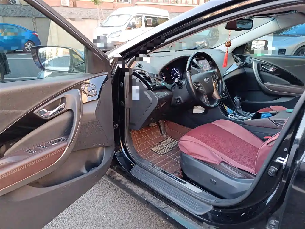 Hyundai Azera 2011 2.4L Flagship фото 12