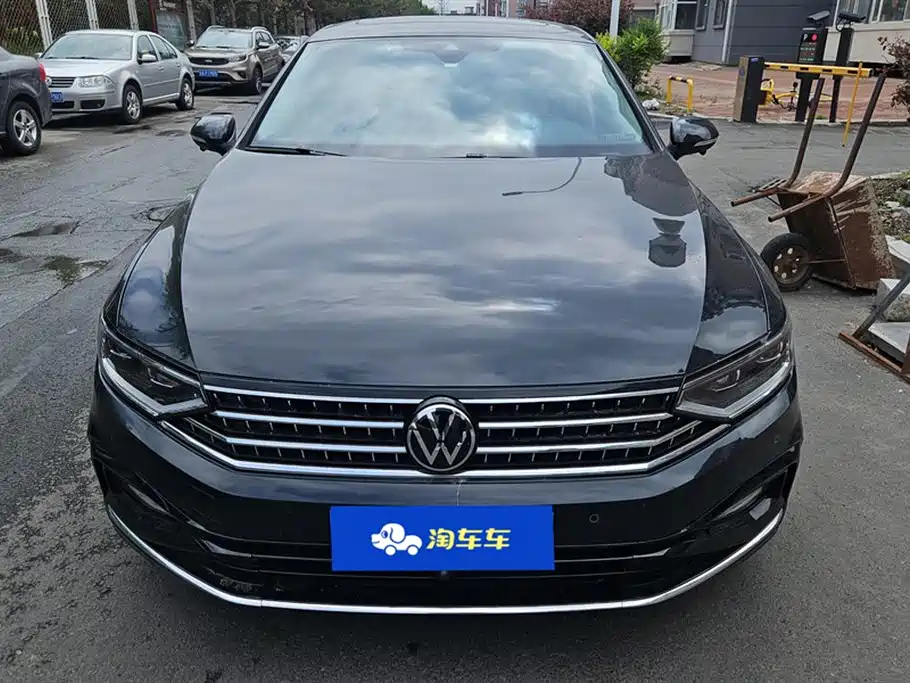 Volkswagen Magotan 2023 Model 2 Million Commemorative Edition 330TSI DSG Luxury фото 2