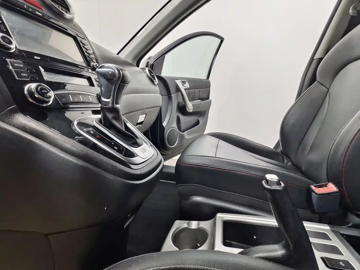 Haval H6 2016 Upgrade Edition 1.5T Automatic 2WD Elite Type фото 12