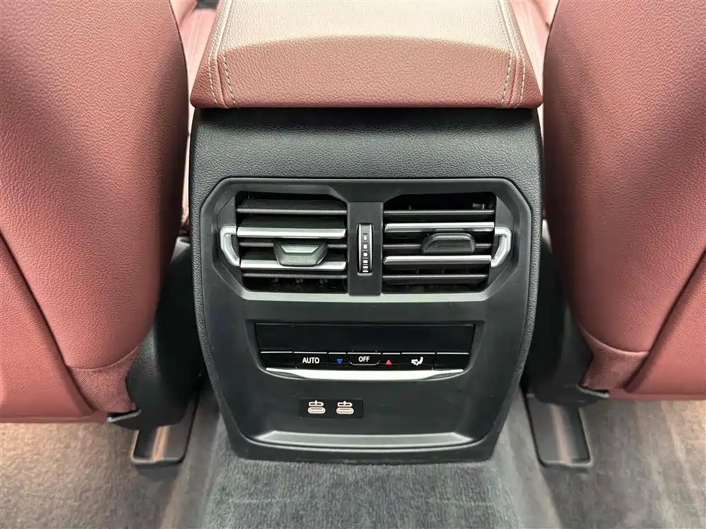 BMW i3 2025 eDrive 40 L Shadow Night Package фото 11