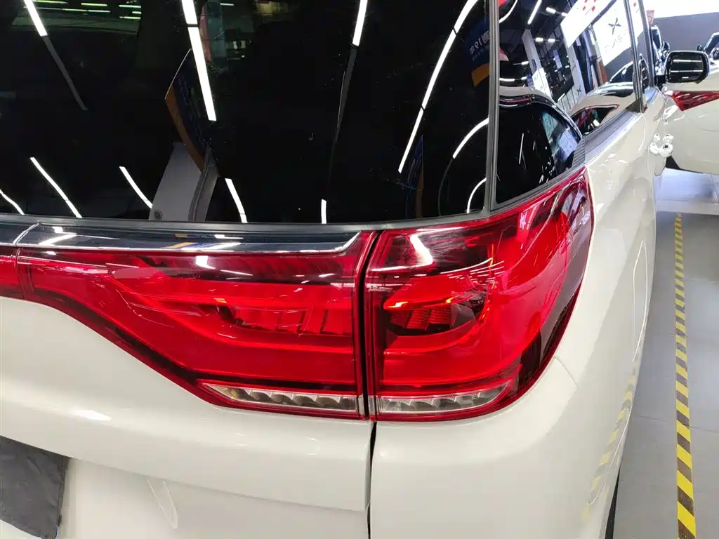 GAC Trumpchi Trumpchi M8 2021 Master Series 390T Ultimate Edition фото 24