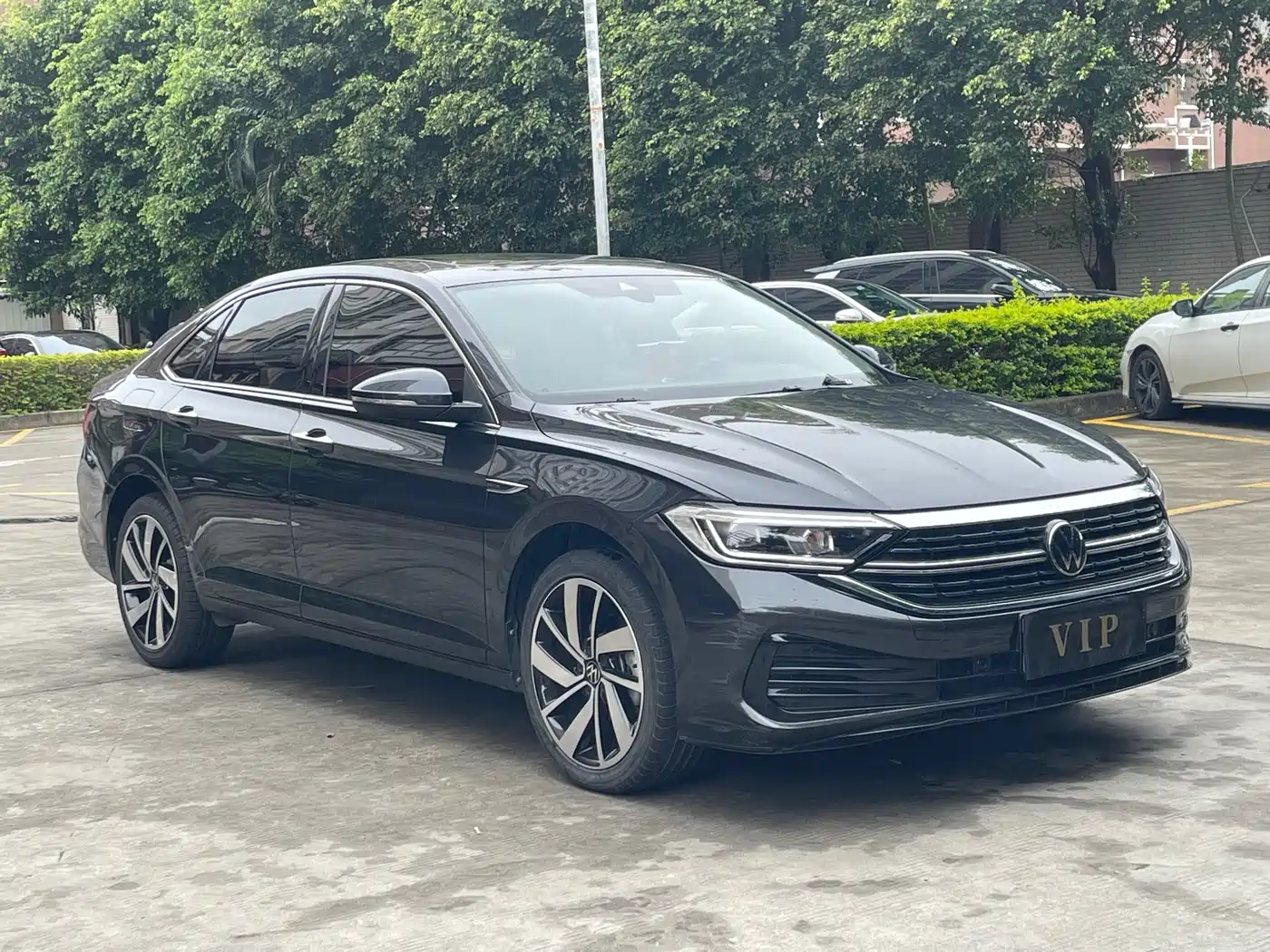 Volkswagen Sagitar 2023 300TSI DSG Surpassing Edition фото 3