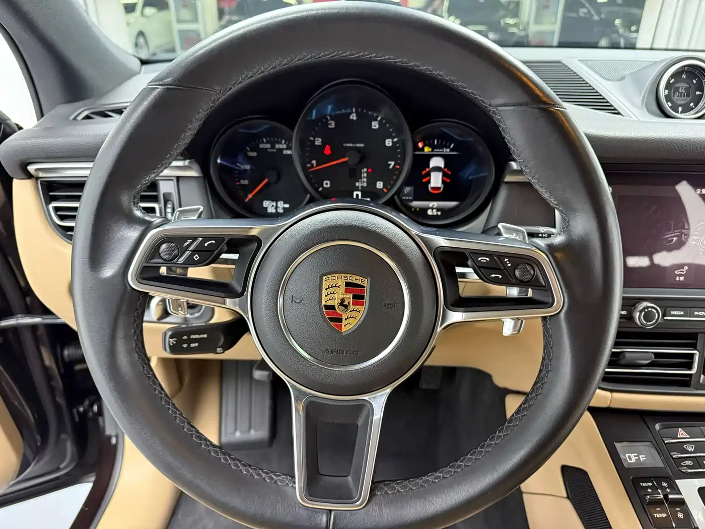 Porsche Macan 2018 Macan 2.0T фото 4