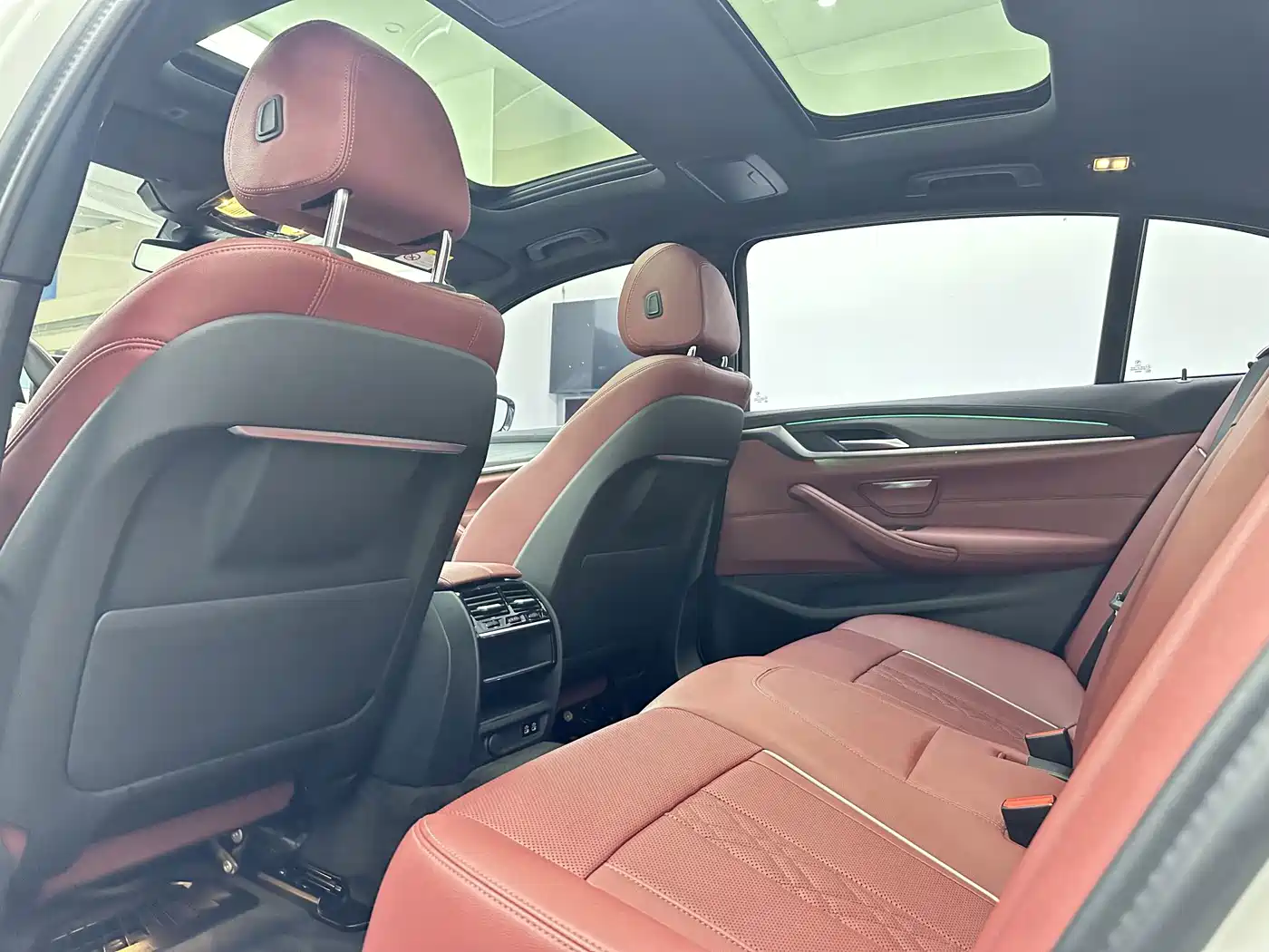 BMW 5 Series, миниатюра 15