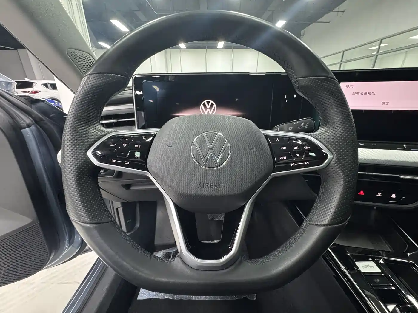 VOLKSWAGEN LINGDU