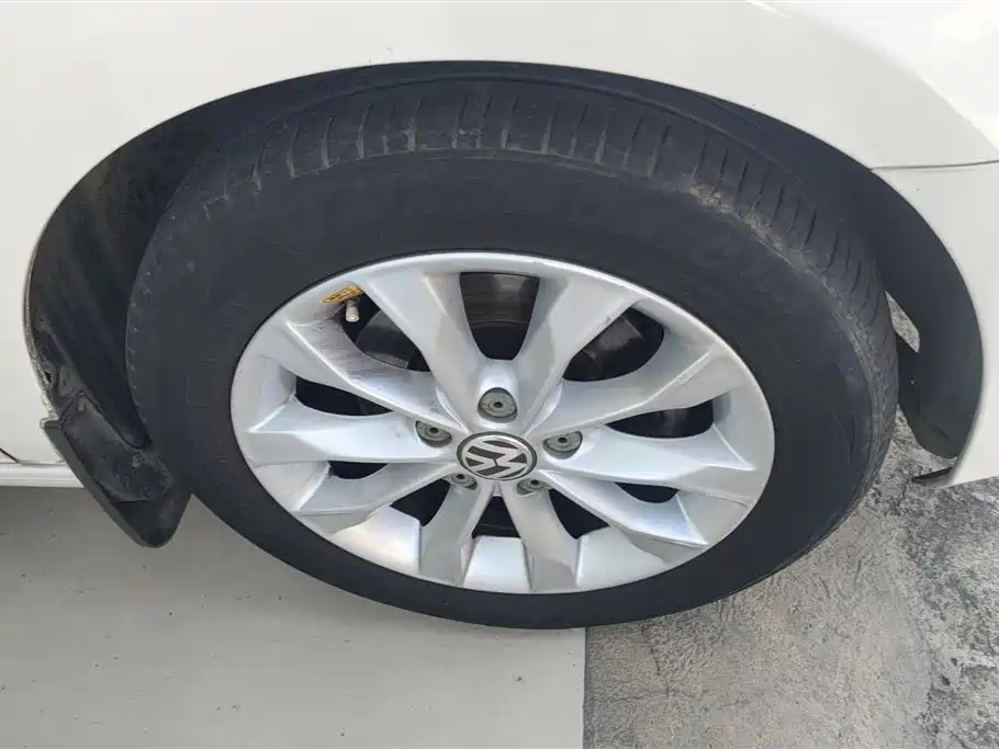 Volkswagen Golf 2012 1.6 Automatic Comfort Type фото 6