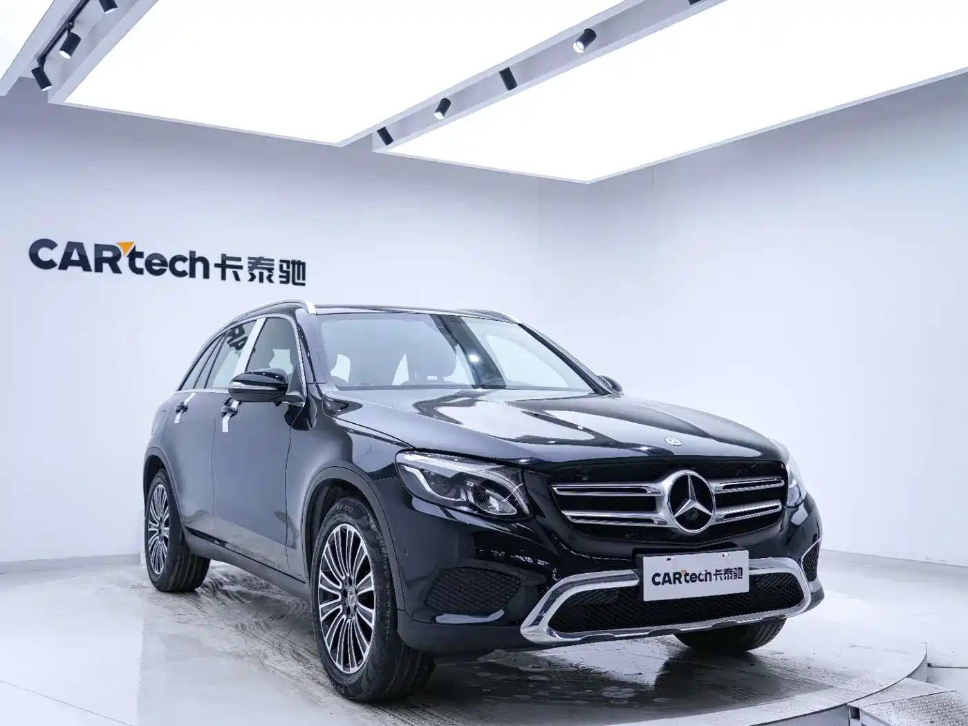 Mercedes-Benz GLC 2018 Facelift GLC 200 4MATIC фото 9