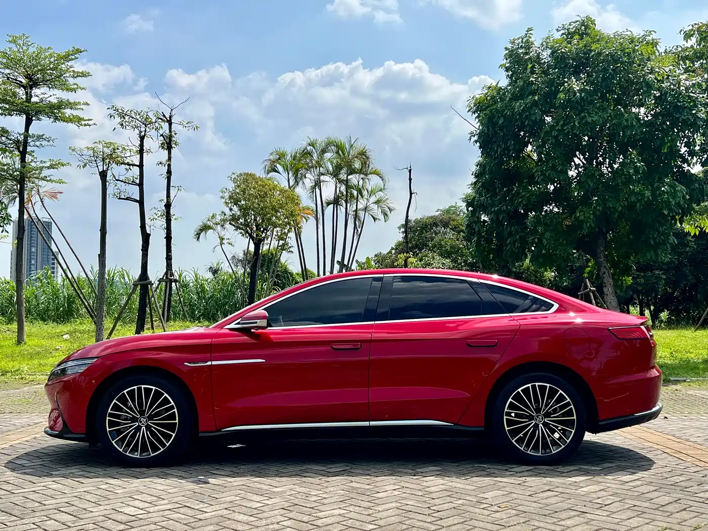 BYD Han 2021 EV Standard Range Luxury фото 4