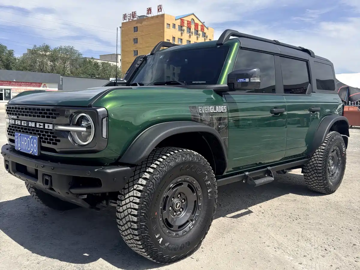 Ford Bronco 2025 2024 2.3T Everglades