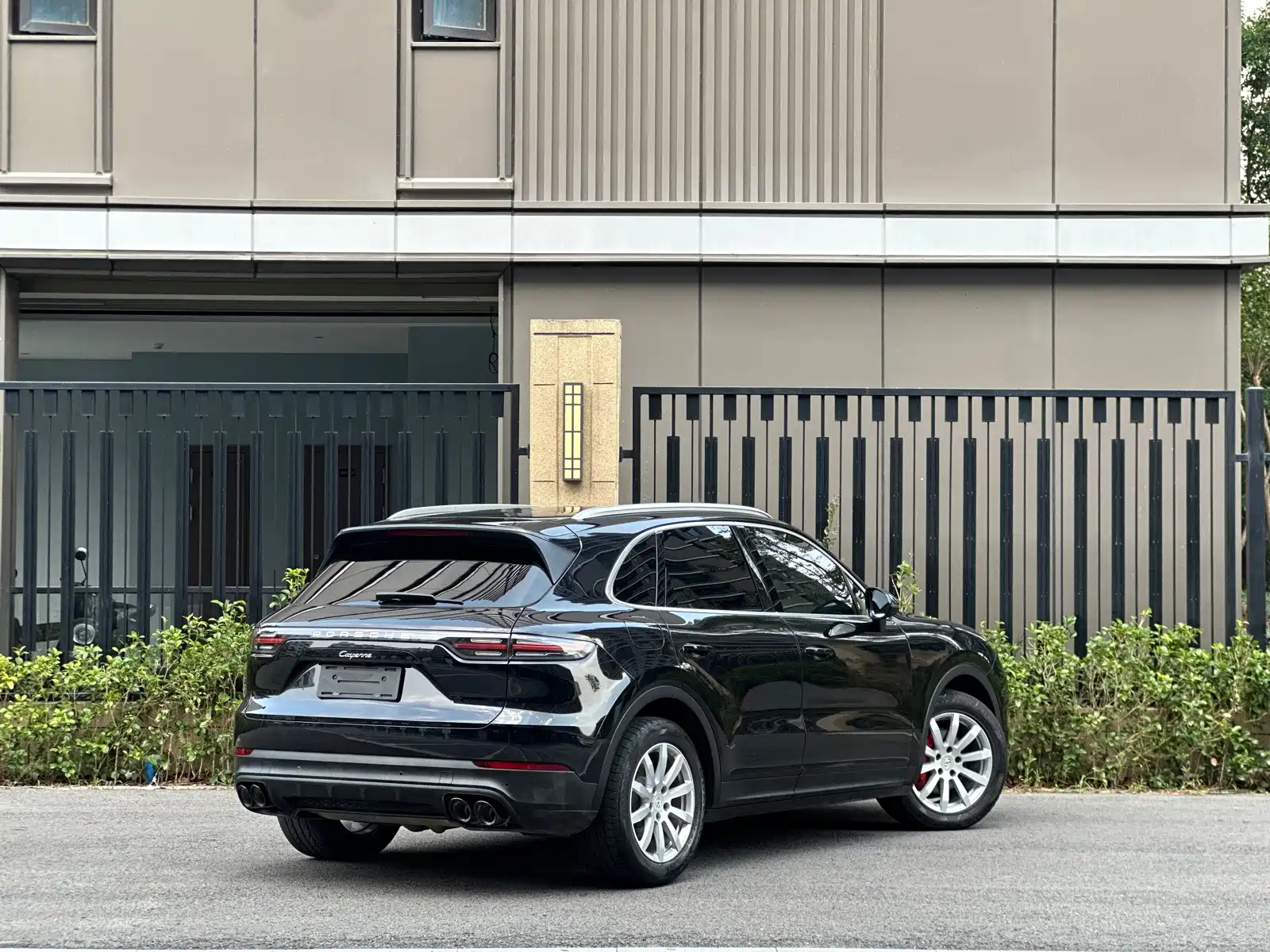 Фото 4 - Porsche Cayenne