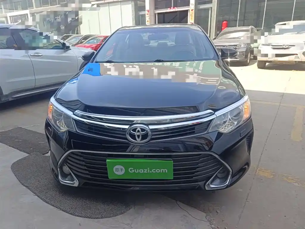 Toyota Camry 2015 2.5G Luxury Navigation Edition фото 3