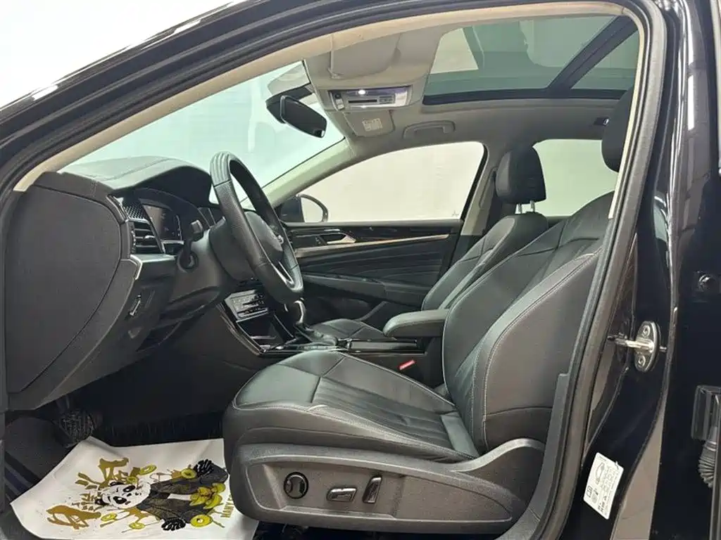 Volkswagen Passat 2023 Facelift 330TSI Elite Edition фото 4