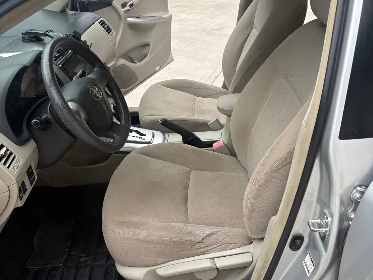 Toyota Corolla 2009 1.8L Automatic GLX-i Special Anniversary Edition фото 15