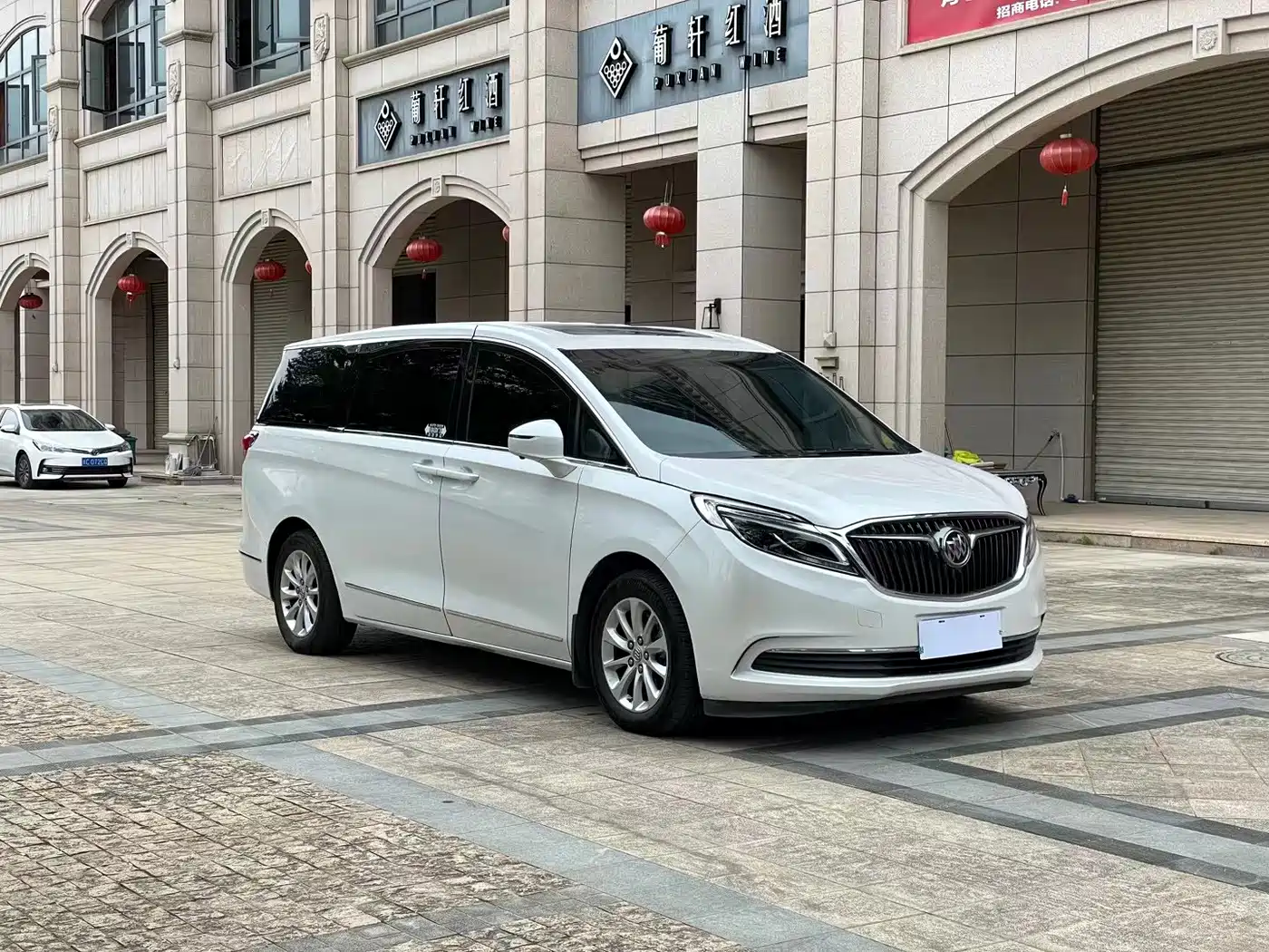 Buick GL8 2017 ES 28T Premium China V фото 3
