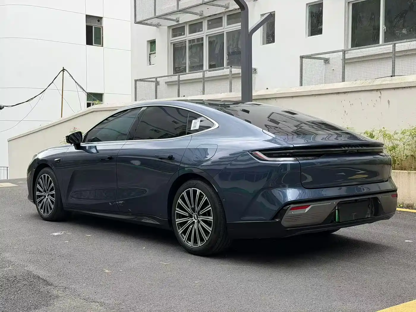 Geely Galaxy Galaxy Xingyao 8 2025 130km EM-P Starship Edition фото 2