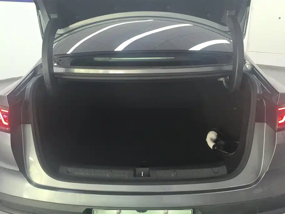 BYD Qin L 2024 DM-i 80KM Superior фото 4