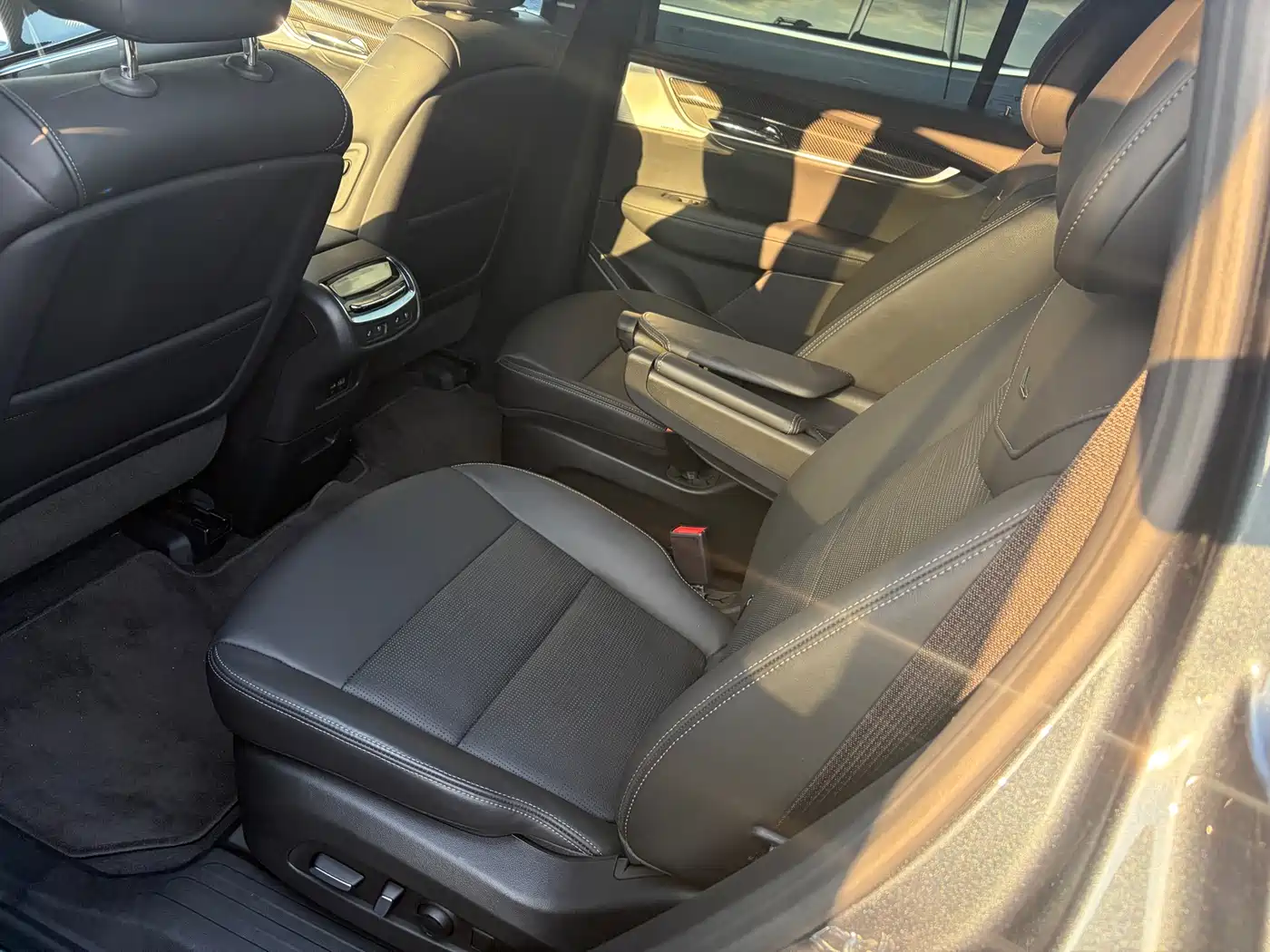 Cadillac XT6 2025 2025 2.0T 6-Seater AWD Executive Black Label Edition