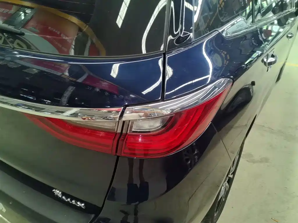 BYD Song MAX 2017 1.5T Auto Smart Elite 7-Seater фото 8
