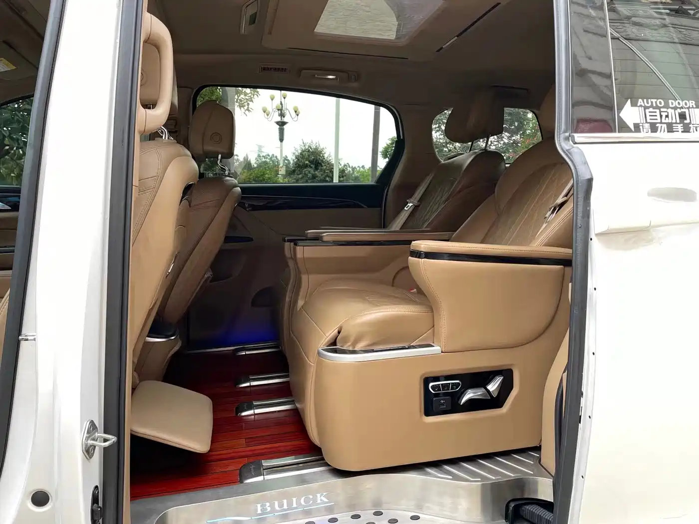 Buick GL8 2017 ES 28T Premium China V фото 6