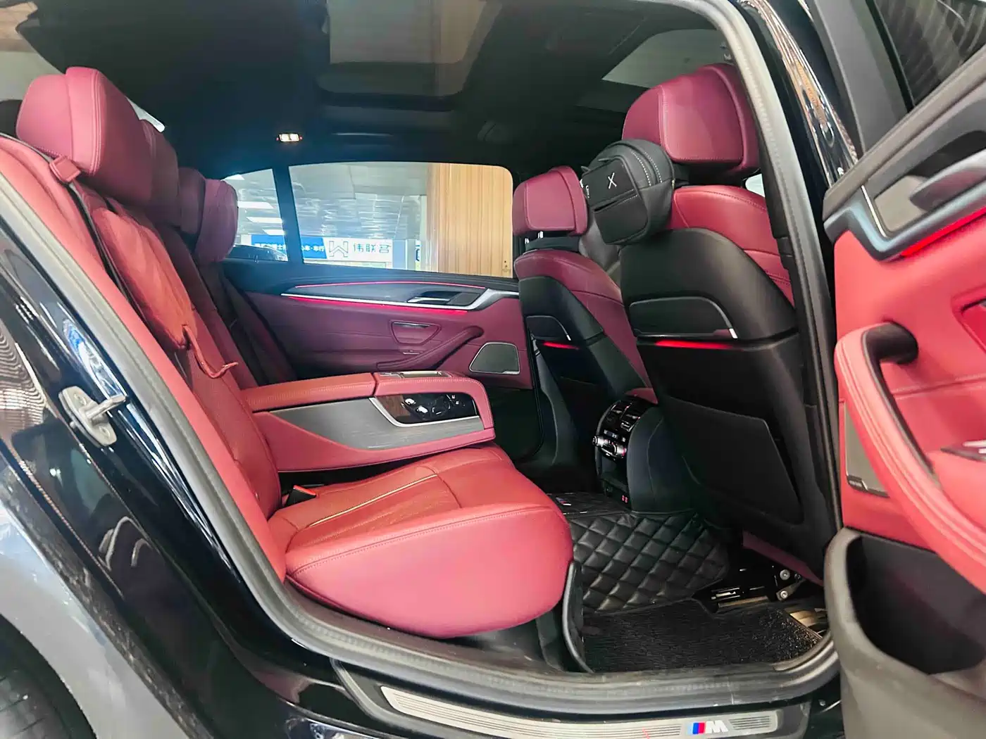 BMW 5 Series 2022 530Li Exclusive M Sport Package фото 10