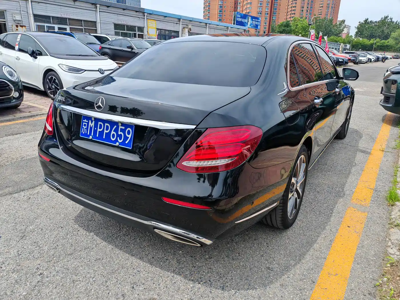 Mercedes-Benz E-Class 2016 E 300 L Fashion Type фото 7