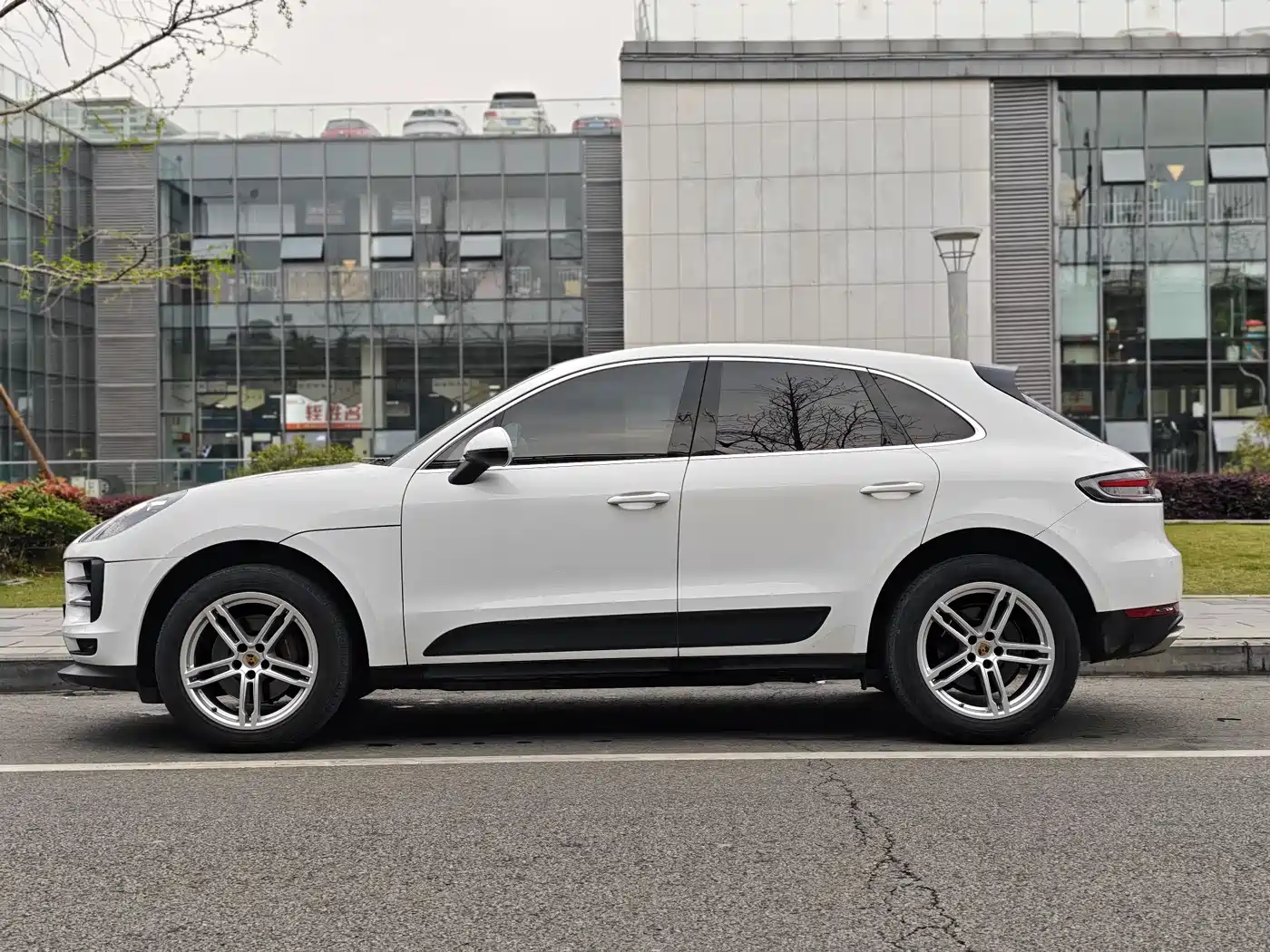 Porsche Macan 2021 Macan 2.0T фото 3