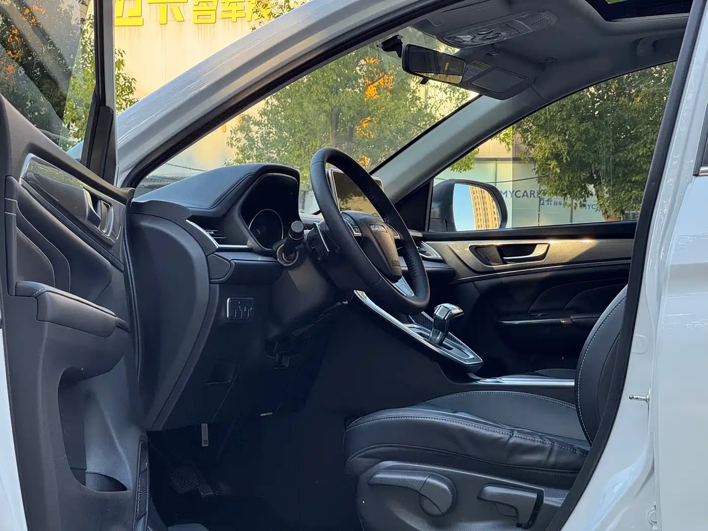 Haval M6 2021 PLUS 1.5T DCT Luxury Smart Connect фото 7