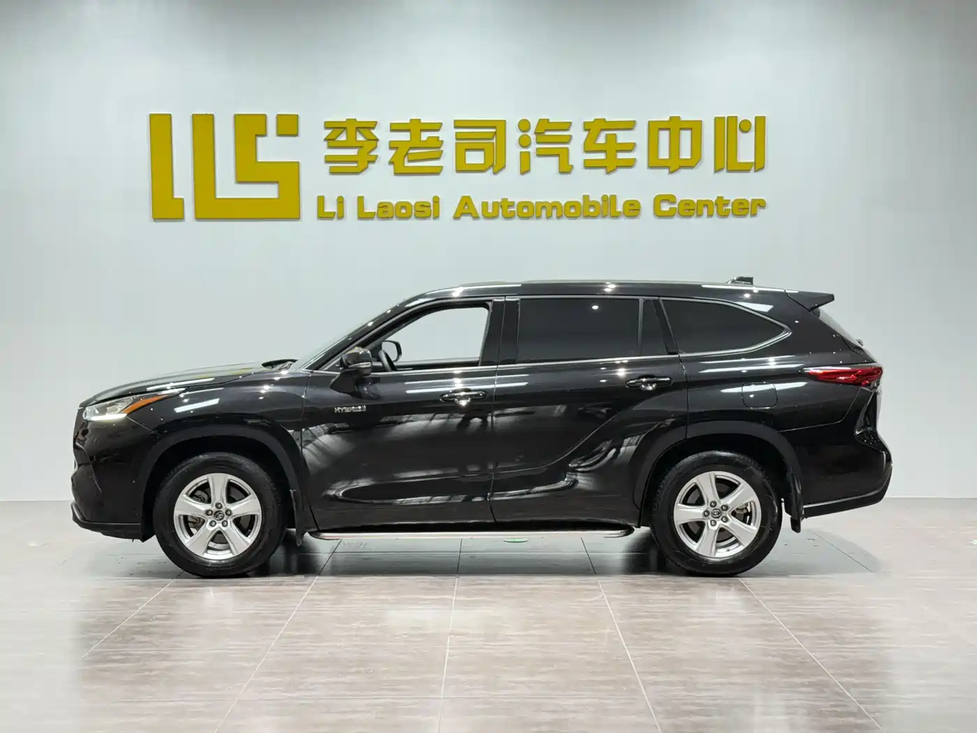 Toyota Highlander 2024 2023 2.5L Smart Hybrid Dual Engine FWD Elite 7-Seater