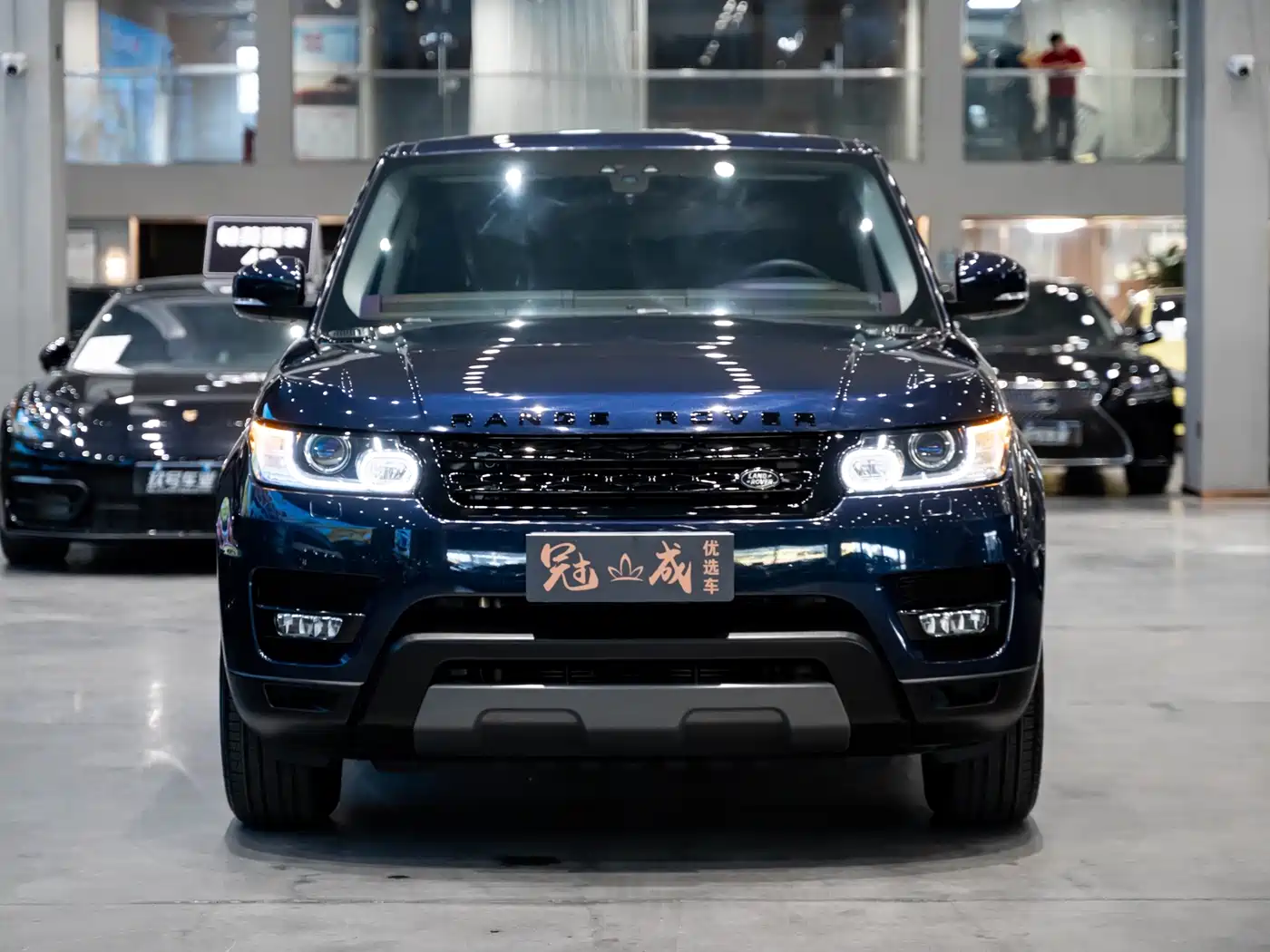 Land Rover Range Rover Sport 2017 3.0 SC V6 SE фото 2