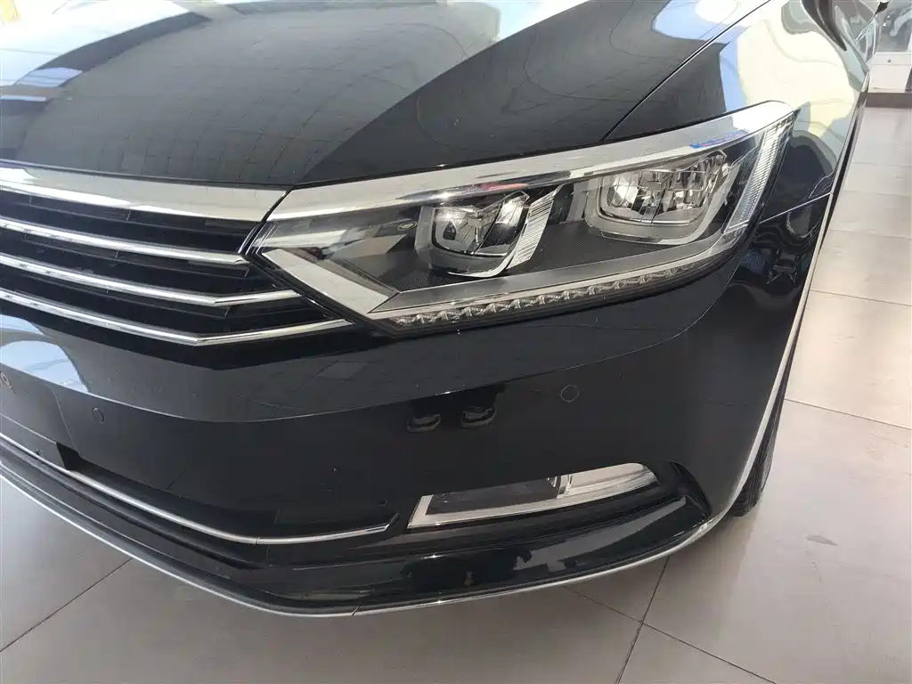Volkswagen Magotan 2019 330TSI DSG Luxury Class China VI фото 18