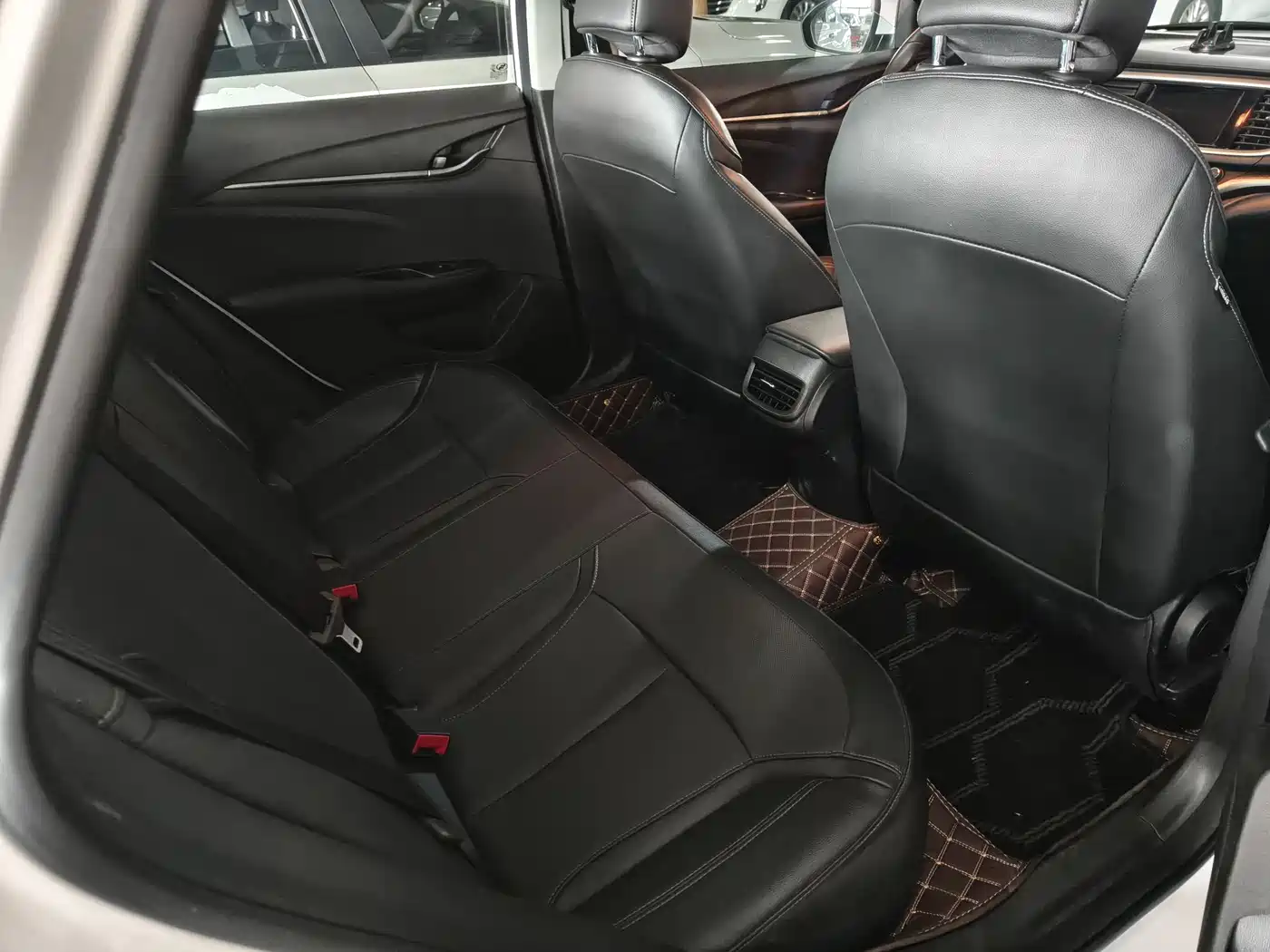 Buick Excelle 2021 1.3T Auto Mild Hybrid Progressive фото 7