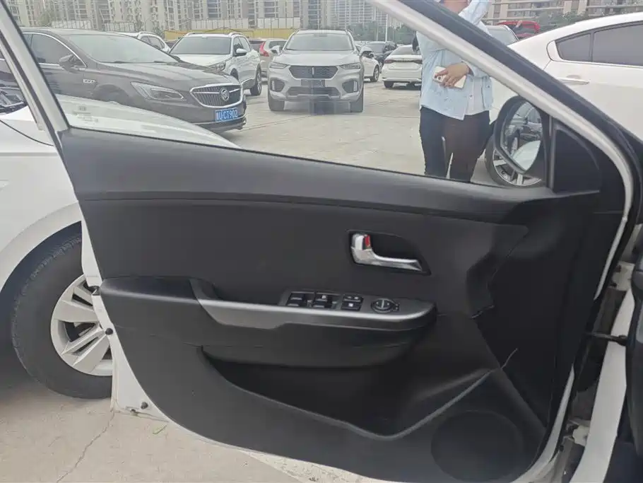 Kia K2 2015 Sedan 1.4L AT GLS фото 7