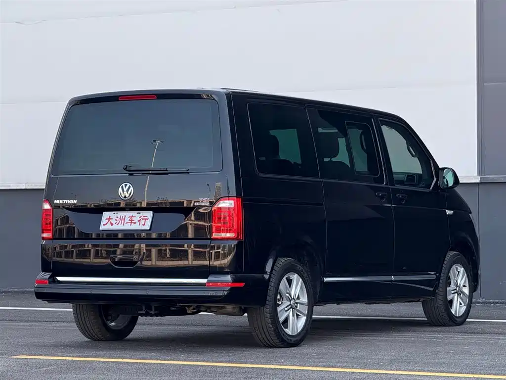 Volkswagen Multivan 2016 2.0TSI 4WD Prestige 7-Seater фото 6