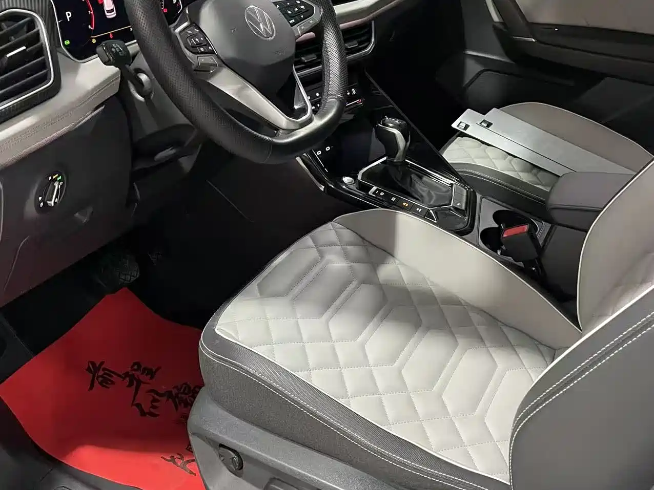Volkswagen Tayron 2023 280TSI 2WD Luxury Plus Advanced Edition фото 4