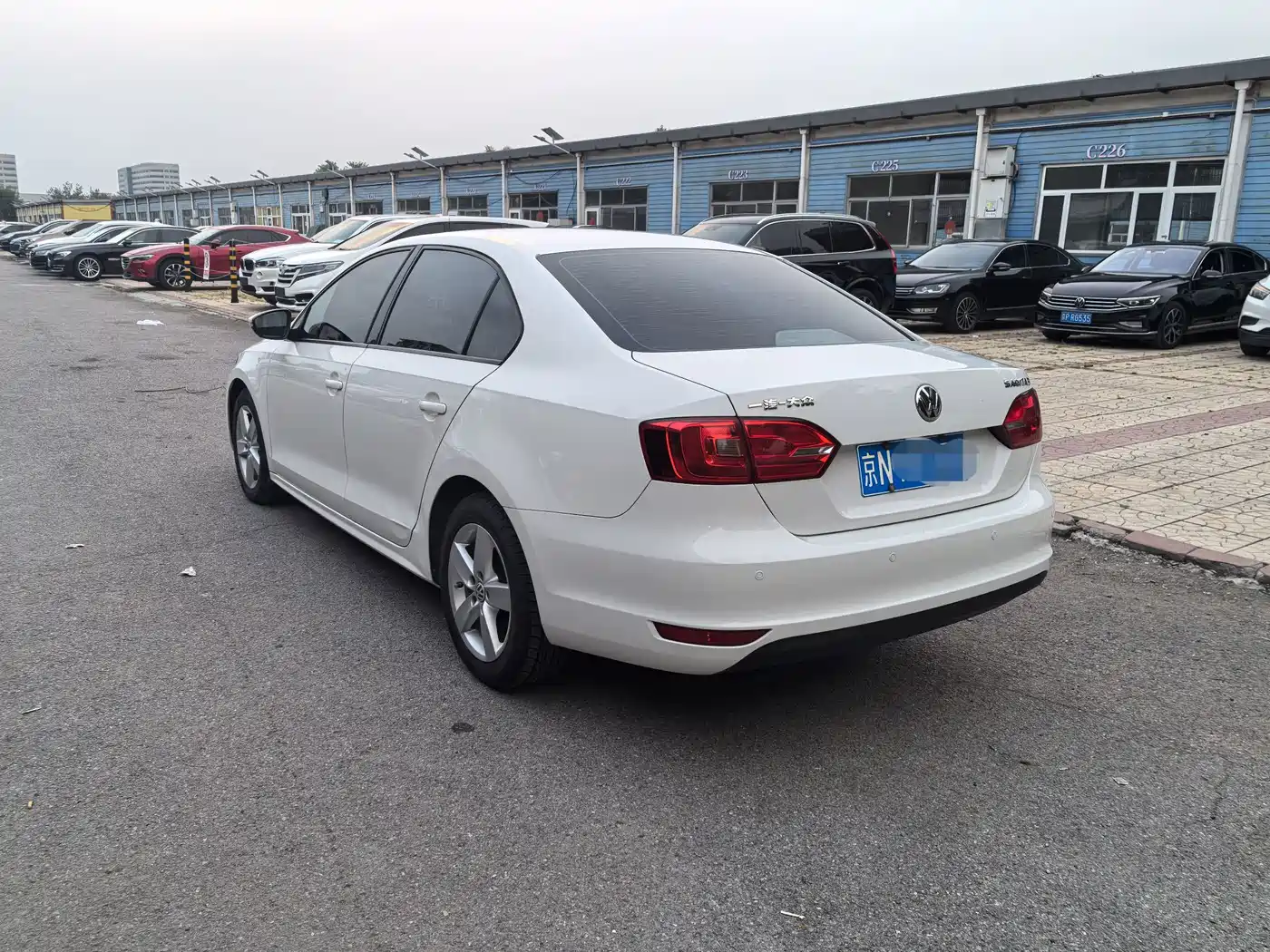 Фото 7 - Volkswagen Sagitar