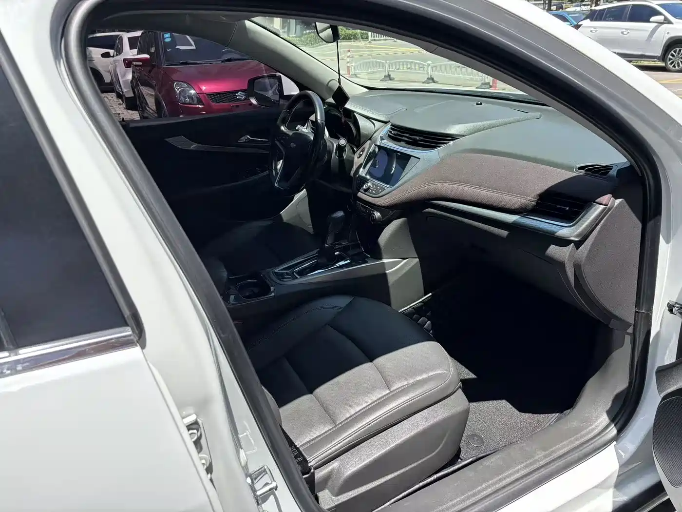 Chevrolet Malibu 2017 1.5T Automatic Luxury Edition фото 8