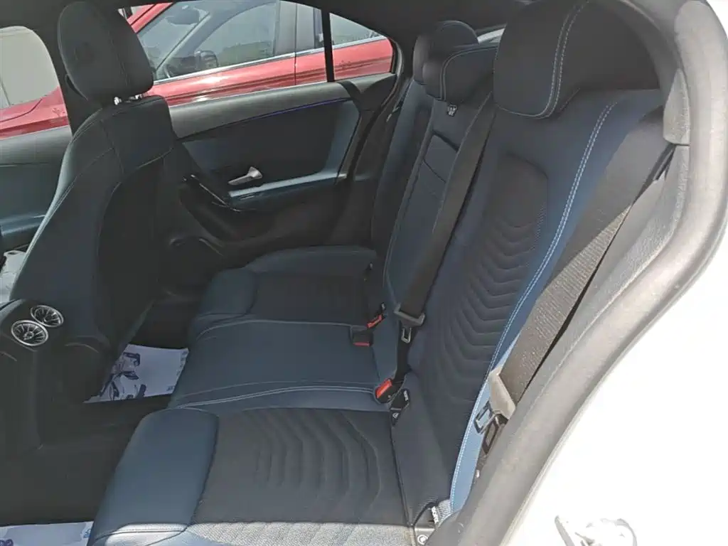 Mercedes-Benz A-Class 2022 A 180 L фото 17